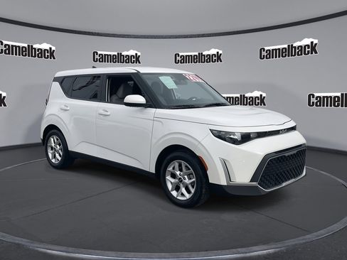 Certified 2024 Kia Soul LX w/ Option Group 015 FWD image 1
