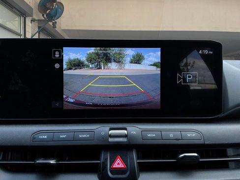 Used 2025 Kia K4 FWD image 32