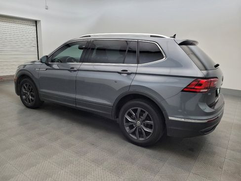 Used 2023 Volkswagen Tiguan SE FWD image 3