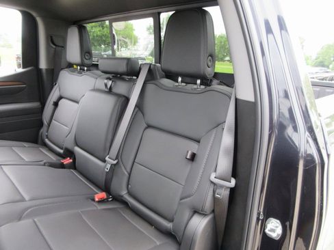 New 2025 GMC Sierra 1500 Denali w/ Denali Reserve Package image 13