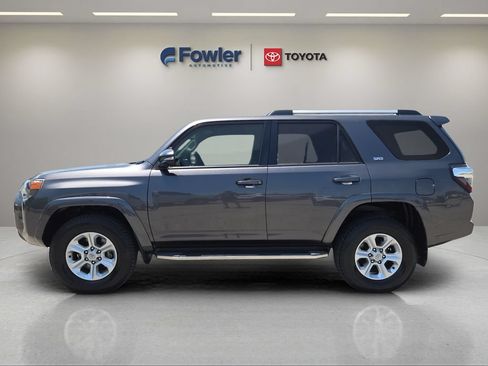 Used 2019 Toyota 4Runner SR5 Premium AWD/4WD image 4
