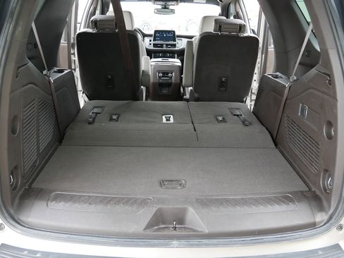 Used 2021 Chevrolet Tahoe LT image 37