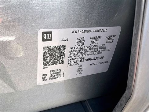 Used 2024 Chevrolet Suburban LS w/ Driver Alert Package AWD/4WD image 17