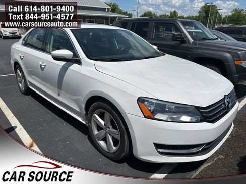 Used 2012 Volkswagen Passat 2.5 SE FWD image 1