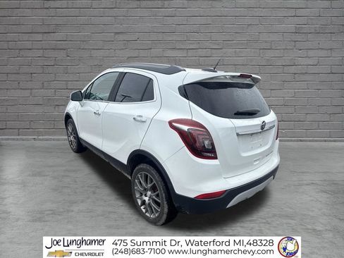 Used 2019 Buick Encore Sport Touring FWD image 6