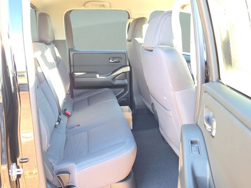 Certified 2024 Nissan Frontier SV w/ SV Convenience Package image 16