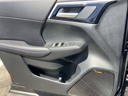 New 2026 Mitsubishi Outlander SE FWD image 19