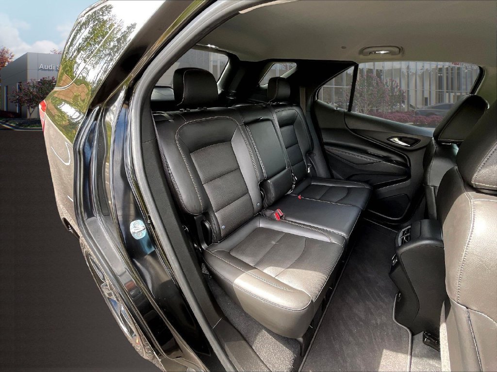 Used 2020 Chevrolet Equinox Premier w/ Premier Redline Edition FWD image 27