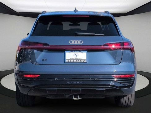 Used 2024 Audi Q8 e-tron Prestige image 7