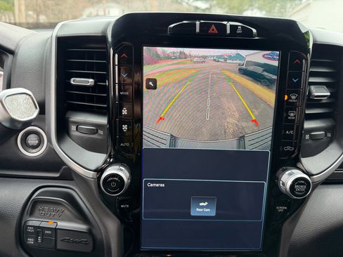 Used 2022 RAM 2500 Big Horn w/ Level B Equipment Group image 38