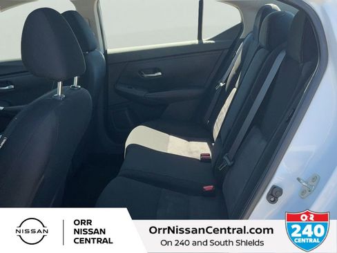 Certified 2025 Nissan Sentra SR FWD image 13