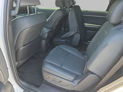 Used 2026 Hyundai Palisade Calligraphy FWD image 14