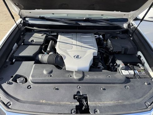 Used 2014 Lexus GX 460 image 44