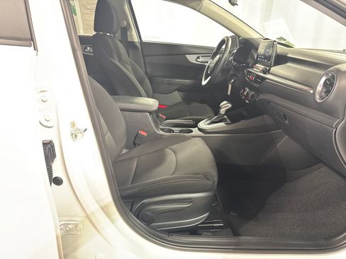 Certified 2023 Kia Forte LXS w/ LXS Technology Package image 5