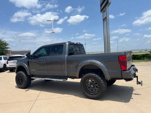 Used 2020 Ford F250 Lariat w/ Lariat Value Package AWD/4WD image 4