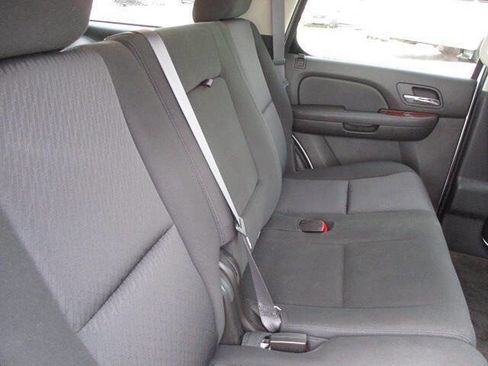 Used 2011 Chevrolet Tahoe LS w/ Convenience Package image 21