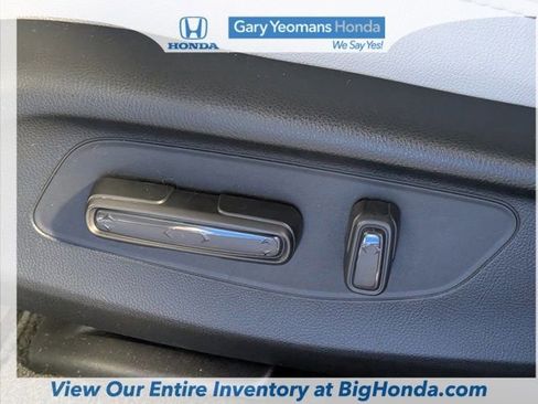 Used 2026 Honda HR-V EX-L image 24
