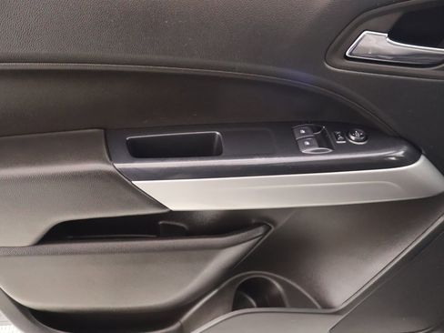 Used 2022 Chevrolet Colorado LT w/ Fleet Safety Package image 14