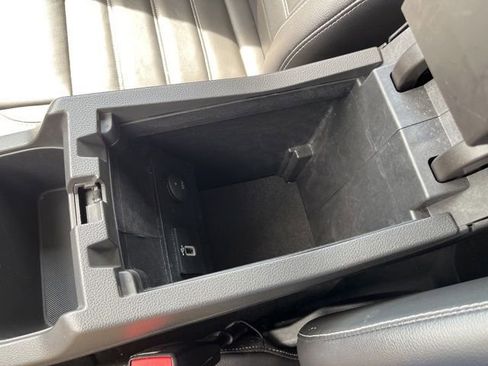 Used 2017 Ford Escape SE w/ SE Leather Comfort Package image 31