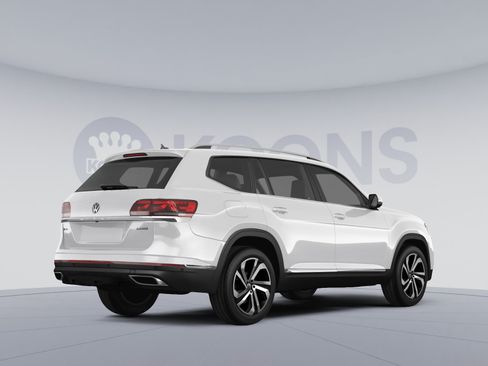 Used 2023 Volkswagen Atlas SEL AWD/4WD image 4