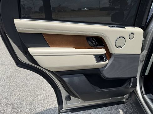 Used 2019 Land Rover Range Rover Long Wheelbase Supercharged AWD/4WD image 24