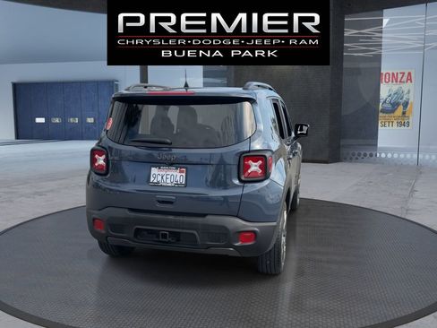 Used 2021 Jeep Renegade Latitude w/ Sun & Sound Group AWD/4WD image 7