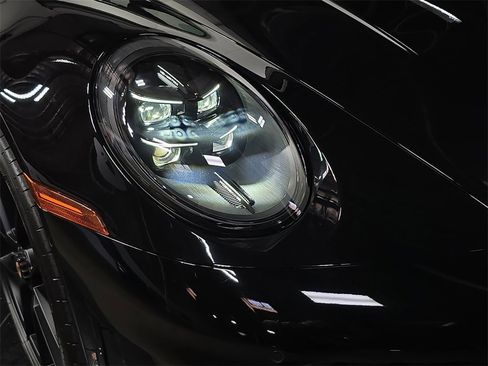 Used 2025 Porsche 911 Targa 4 GTS image 12