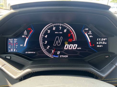 Used 2020 Lamborghini Huracan EVO AWD/4WD image 14