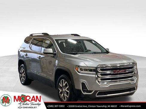 Certified 2023 GMC Acadia SLE w/ Driver Convenience Package image 8
