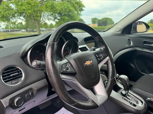 Used 2014 Chevrolet Cruze LT FWD image 20