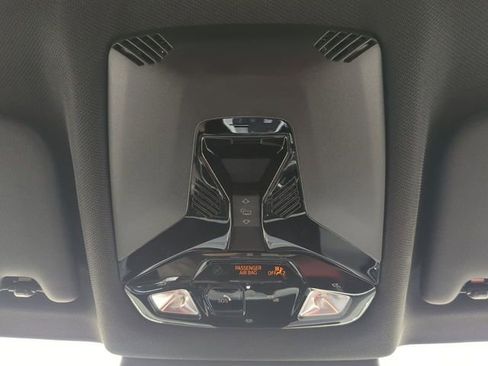 Used 2025 BMW X2 xDrive28i w/ Technology Package image 25