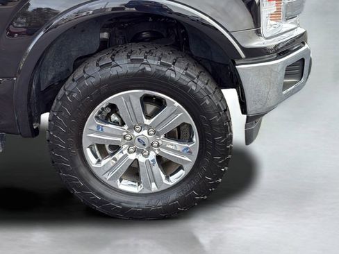 Used 2020 Ford F150 Lariat w/ Equipment Group 502A Luxury image 24