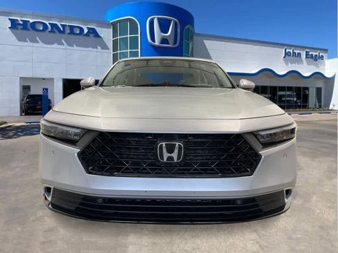 New 2025 Honda Accord Touring image 10