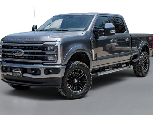 Used 2025 Ford F250 Lariat w/ Chrome Package AWD/4WD image 5