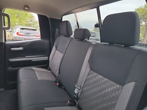 Used 2018 Toyota Tundra SR5 image 15