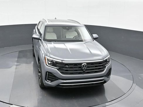 New 2025 Volkswagen Atlas Cross Sport SEL Premium R-Line image 22