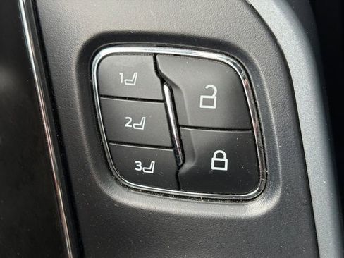 Used 2021 Ford F150 Lariat image 18