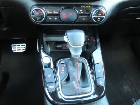 Used 2021 Kia Soul Turbo FWD image 25