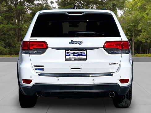 Used 2018 Jeep Grand Cherokee Limited image 6