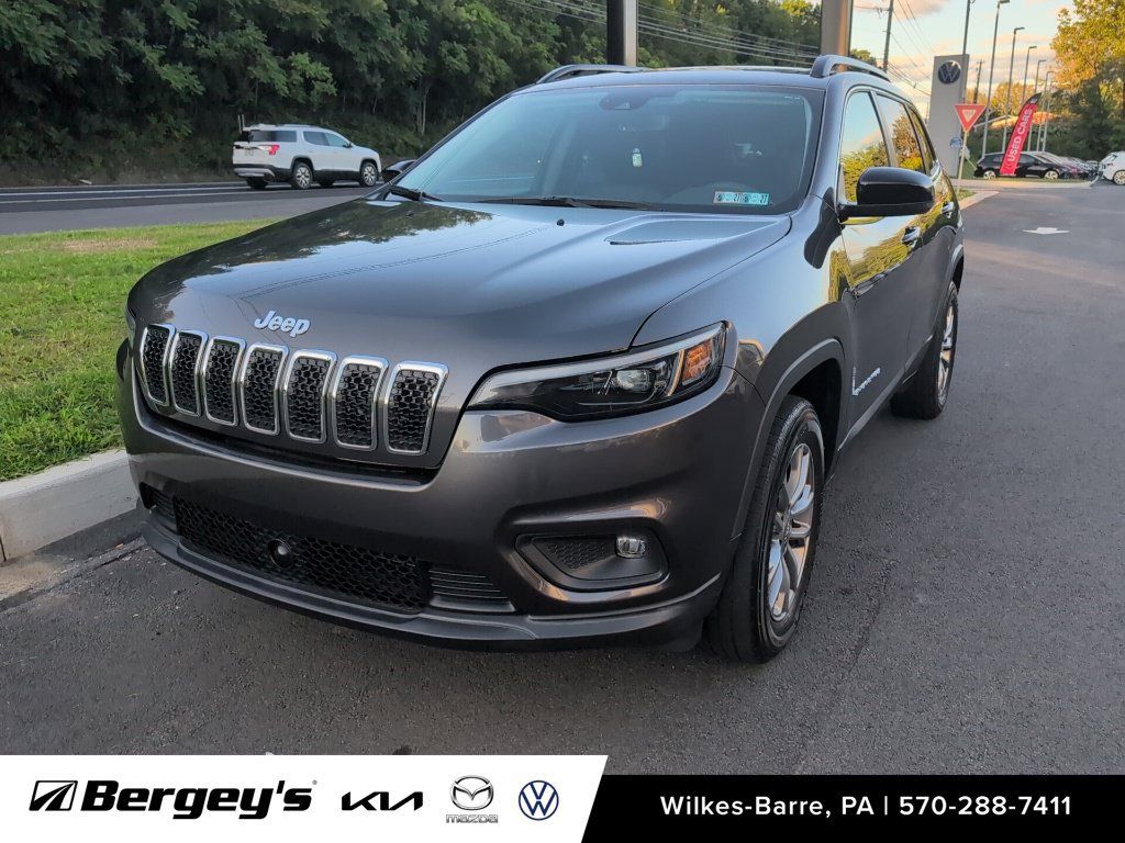 Used 2022 Jeep Cherokee Latitude Lux w/ Sun & Sound Group AWD/4WD image 4