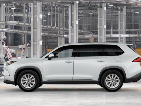 New 2026 Toyota Grand Highlander AWD Hybrid image 4