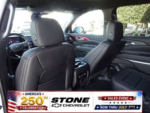 New 2026 Chevrolet Traverse Z71 w/ Enhanced Driving Package AWD/4WD image 18