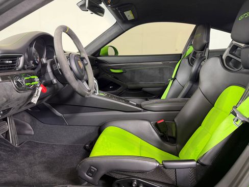 Certified 2019 Porsche 911 GT3 RS image 5