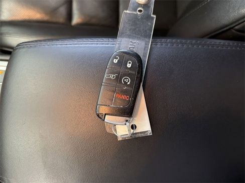 Used 2020 Jeep Grand Cherokee High Altitude image 35