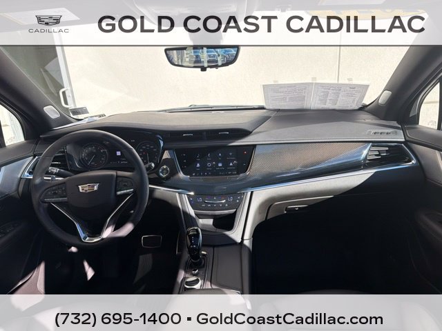 Used 2024 Cadillac XT6 Sport w/ Technology Package AWD/4WD image 10