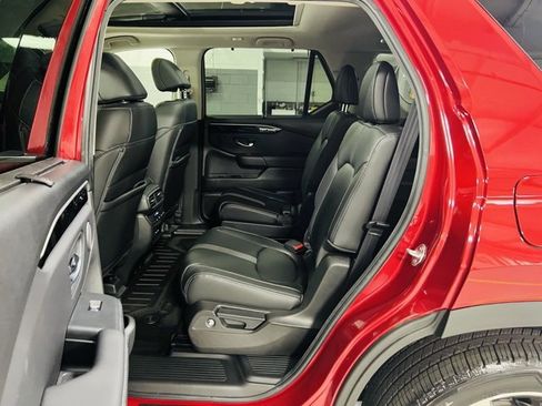 New 2025 Honda Pilot Touring image 27