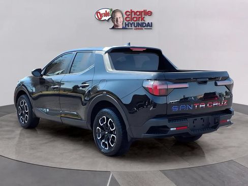 Used 2022 Hyundai Santa Cruz SEL w/ Cargo Package FWD image 3