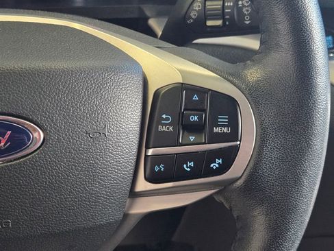 Used 2022 Ford Explorer XLT w/ Equipment Group 202A image 16