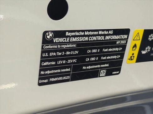Certified 2023 BMW i4 eDrive40 w/ M Sport Package RWD image 27