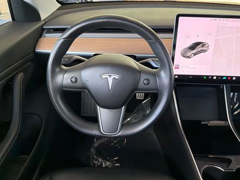 Used 2018 Tesla Model 3 Long Range AWD/4WD image 17